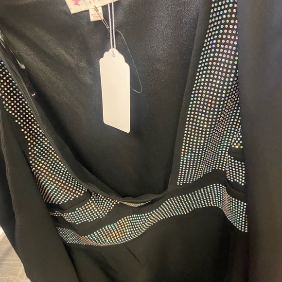 Black blazor attached with Holographic Mesh Detail - Picture 2 of 3